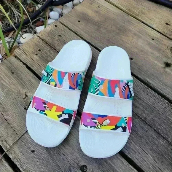 Crocs Classic Retro Resort Slides Unisex Size 12M White Multicolor Sandals - Picture 1 of 13